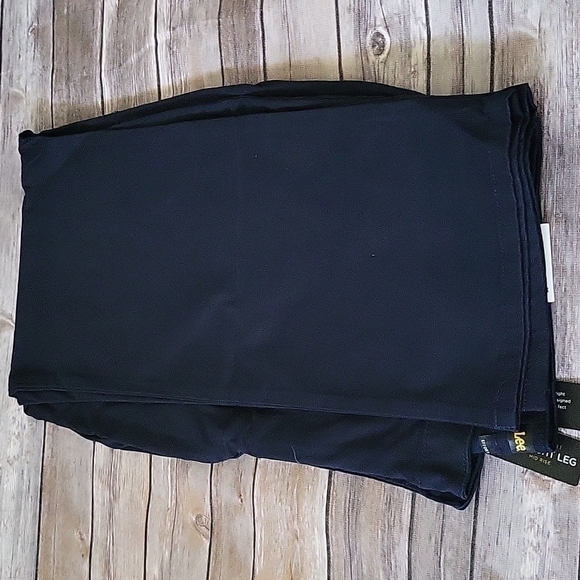 Lee Relaxed fit Straight leg Mid Rise Imperial Blue pants 18L NWT - Picture 5 of 13